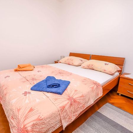 Apartments Ema Ražanj Екстериор снимка