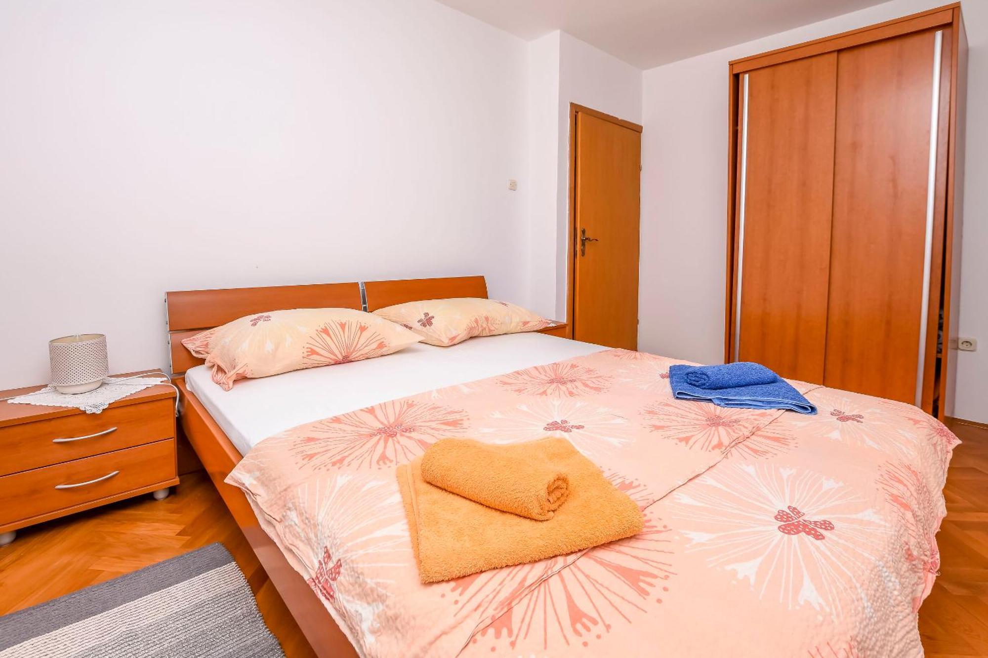 Apartments Ema Ražanj Екстериор снимка